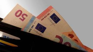 Έως την Τετάρτη η υποβολή δηλώσεων για το επίδομα παιδιού