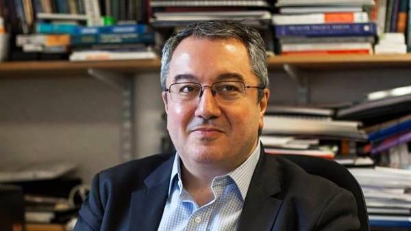 Μόσιαλος: Τα στοιχεία ερευνών για τη νέα υποπαραλλαγή της όμικρον