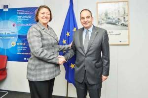 Η ανταγωνιστικότητα της ευρωπαϊκής ναυτιλίας στο επίκεντρο της συνάντησης Πλακιωτάκη-Bulc