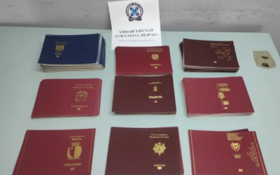 Έρευνα για την κλοπή 81 διαβατηρίων από υπάλληλο μεταφορικής