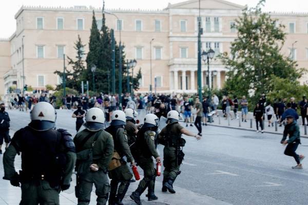 Επιστημονικό συμβούλιο Βουλής: Ενστάσεις για το νομοσχέδιο για τις πορείες