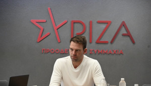 Κασσελάκης: Black είναι η καθημερινότητα που έχει φτιάξει ο Μητσοτάκης