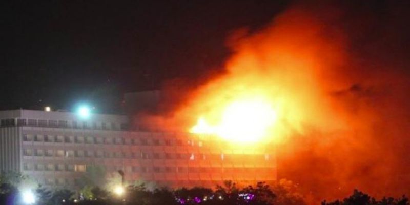 Καμπούλ: Δεκάδες νεκροί από εισβολή ενόπλων στο Intercontinental