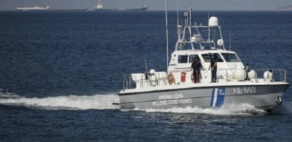 Βυθίστηκε ιστιοφόρο σκάφος στη Νάξο-Σώοι όλοι οι επιβαίνοντες