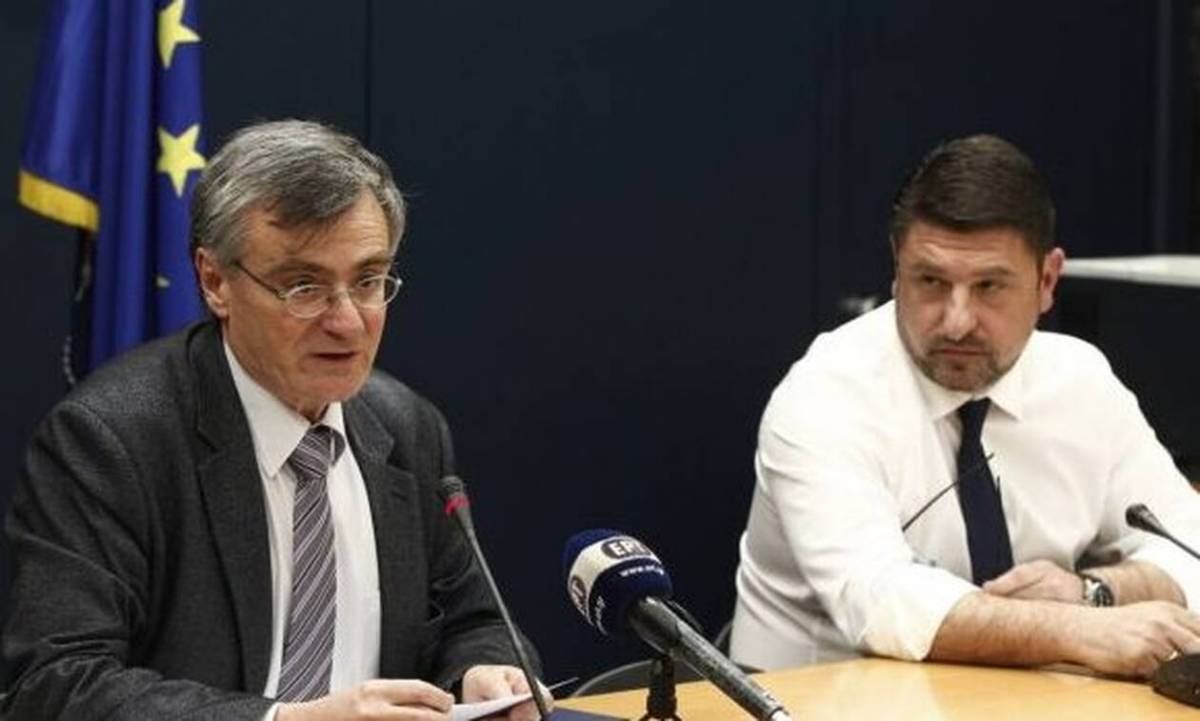 Τσιόδρας: Με μάσκα η επόμενη μέρα- Χαρδαλιάς: Απαγορεύεται να χαλαρώσουμε