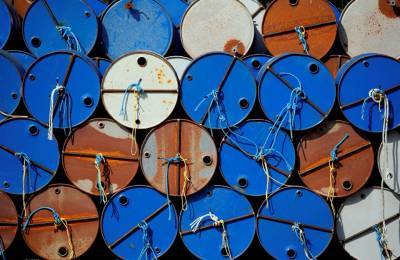 Πτώση για το πετρέλαιο εν μέσω παγκόσμιων ανησυχιών
