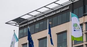 ECDC: Βρέφη και έφηβοι κινδυνεύουν περισσότερο να νοσηλευτούν λόγω κορονοϊού