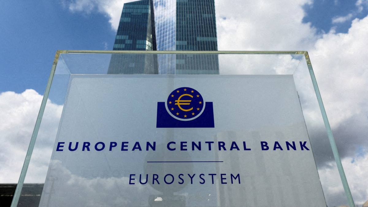 ΕΚΤ: Αμετάβλητα για πέμπτη σερί συνεδρίαση τα επιτόκια – Ανθεκτική η οικονομία, αλλά με ρίσκα