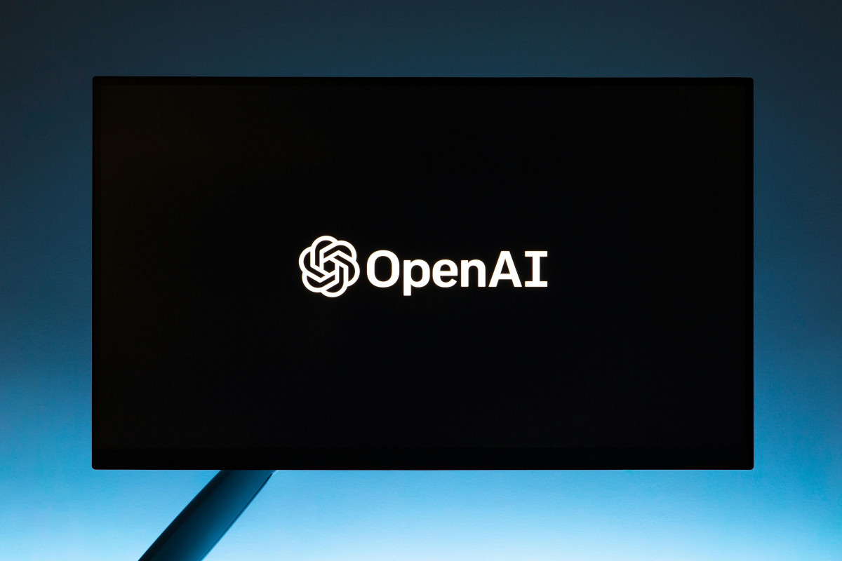 Συμμαχία OpenAI και Broadcom για την ανάπτυξη εσωτερικών τσιπ τεχνητής νοημοσύνης