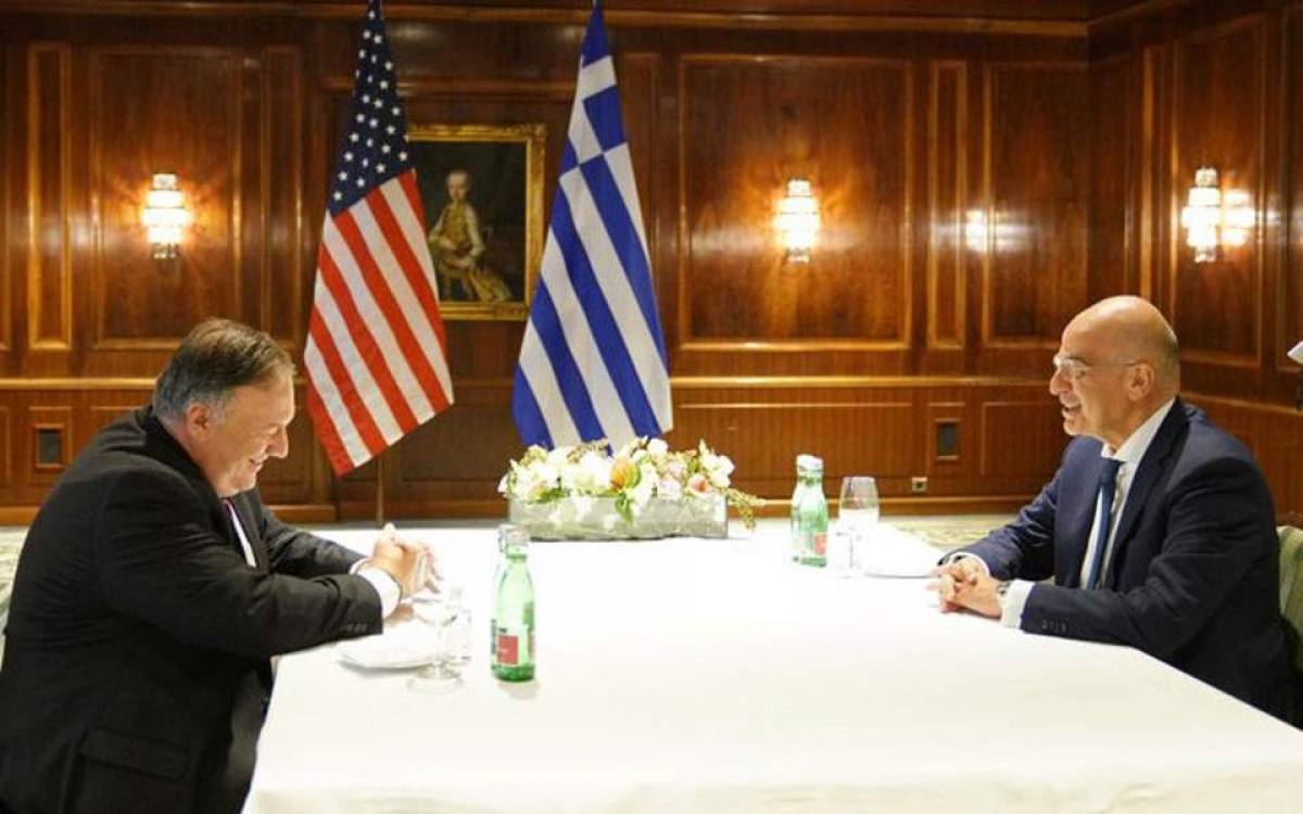 Συνάντηση Πομπέο-Δένδια: Επείγουσα ανάγκη να μειωθεί η ένταση στη Μεσόγειο