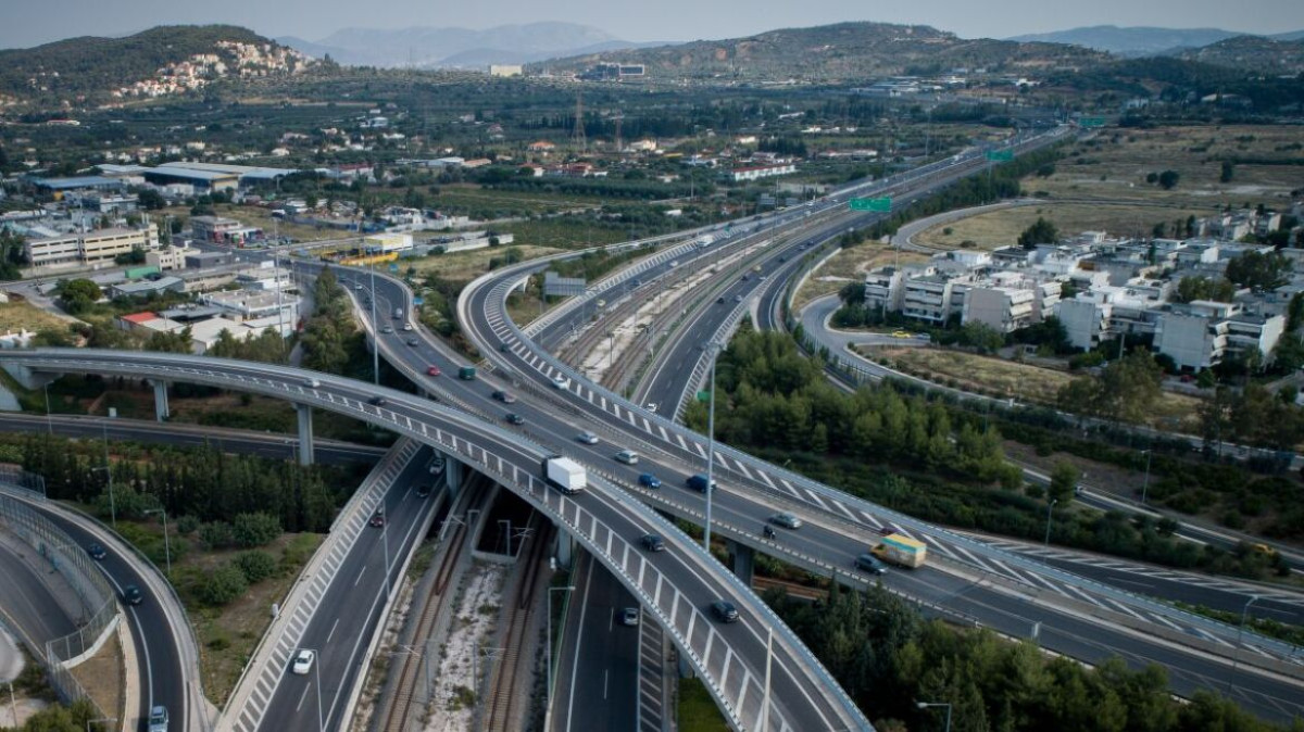 Αττική Οδός: Τροχαίο ατύχημα με καραμπόλα τριών οχημάτων- Σημαντικές καθυστερήσεις
