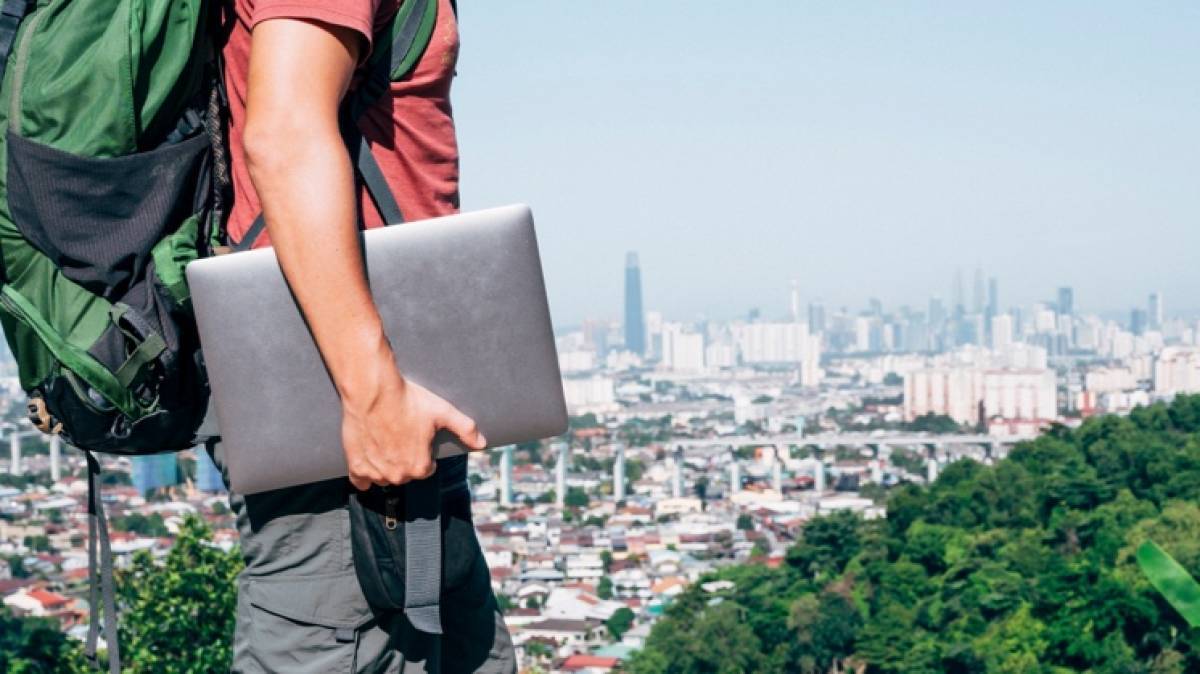 Digital Nomads: Συμφωνία υπ. Τουρισμού-Visa για την προώθηση της Ελλάδας