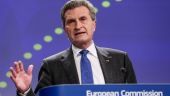 Επίτροπος Έτινγκερ: Αναζητείται φόρμουλα ευελιξίας στα κοινοτικά προγράμματα