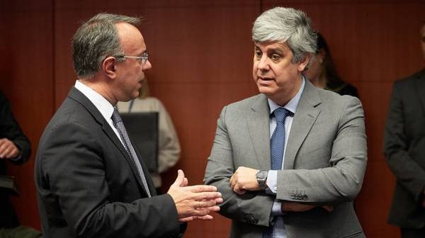 Eurogroup: Συστάσεις για μεταρρυθμίσεις και διπλωματική σιγή για τα πλεονάσματα