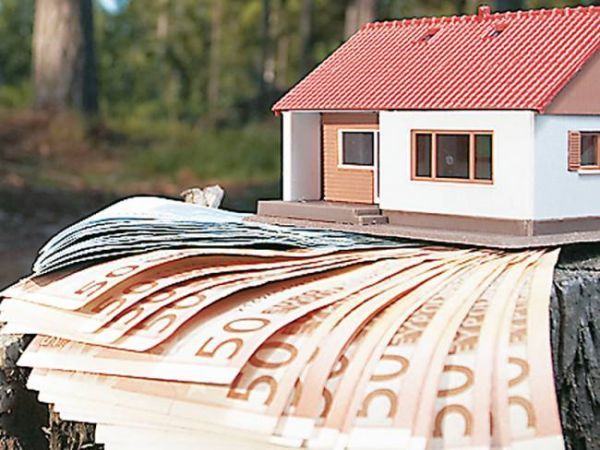 ΠΟΜΙΔΑ: "Ο ΕΝΦΙΑ καταληστεύει κι εμπαίζει τους ιδιοκτήτες ακινήτων"