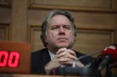 Ασφαλιστικό: «Κούρεμα» 17% στις κύριες συντάξεις-«Ψαλίδι» στις επικουρικές