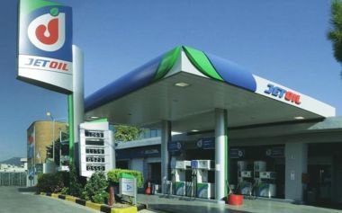 Απλοί θεατές οι Motor Oil και ΕΛΠΕ στη μάχη της Jet Oil;