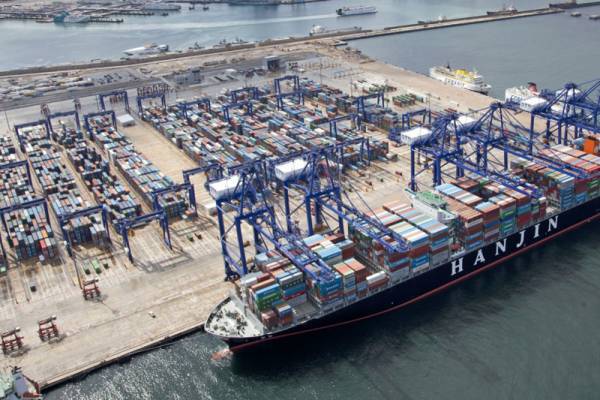 Στο ισπανικό λιμάνι Algeciras επεκτείνεται η CMA CGM