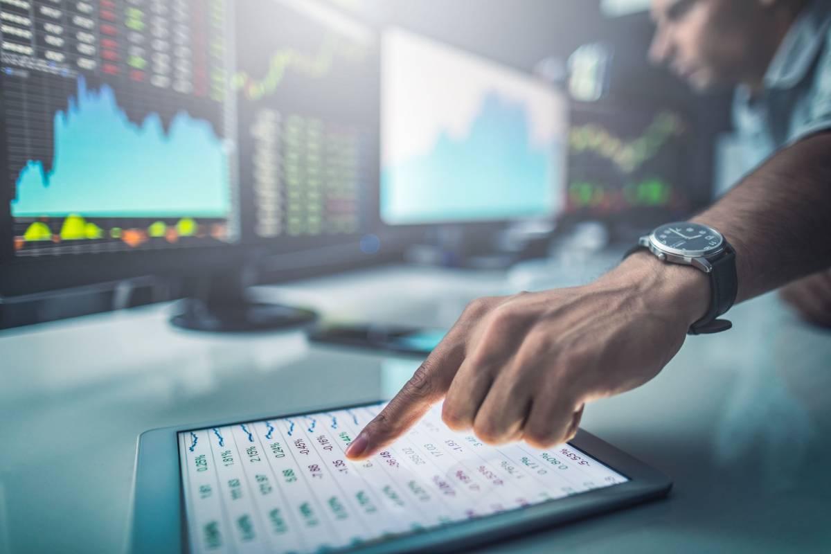 Η MSCI αποφασίζει αύριο για την αναδιάρθρωση του ελληνικού δείκτη