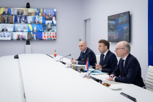 Mακρόν: Στηρίζουμε την Ουκρανία εξασφαλίζοντας ειρήνη και ασφάλεια στην Ευρώπη