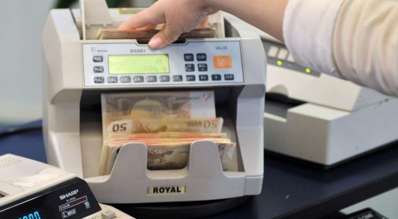 «Πιστωτική συστολή» καταγράφει το Προσχέδιο προϋπολογισμού-Σε πτώση οι καταθέσεις νοικοκυριών