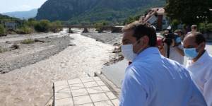 Η άκυρη «έκκληση» του Τσίπρα στον Μητσοτάκη και οι αναμνήσεις που ξύπνησαν (πάλι)