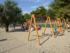 ΟΑΕΔ: Αναρτήθηκαν οι προσωρινοί πίνακες για τις παιδικές κατασκηνώσεις