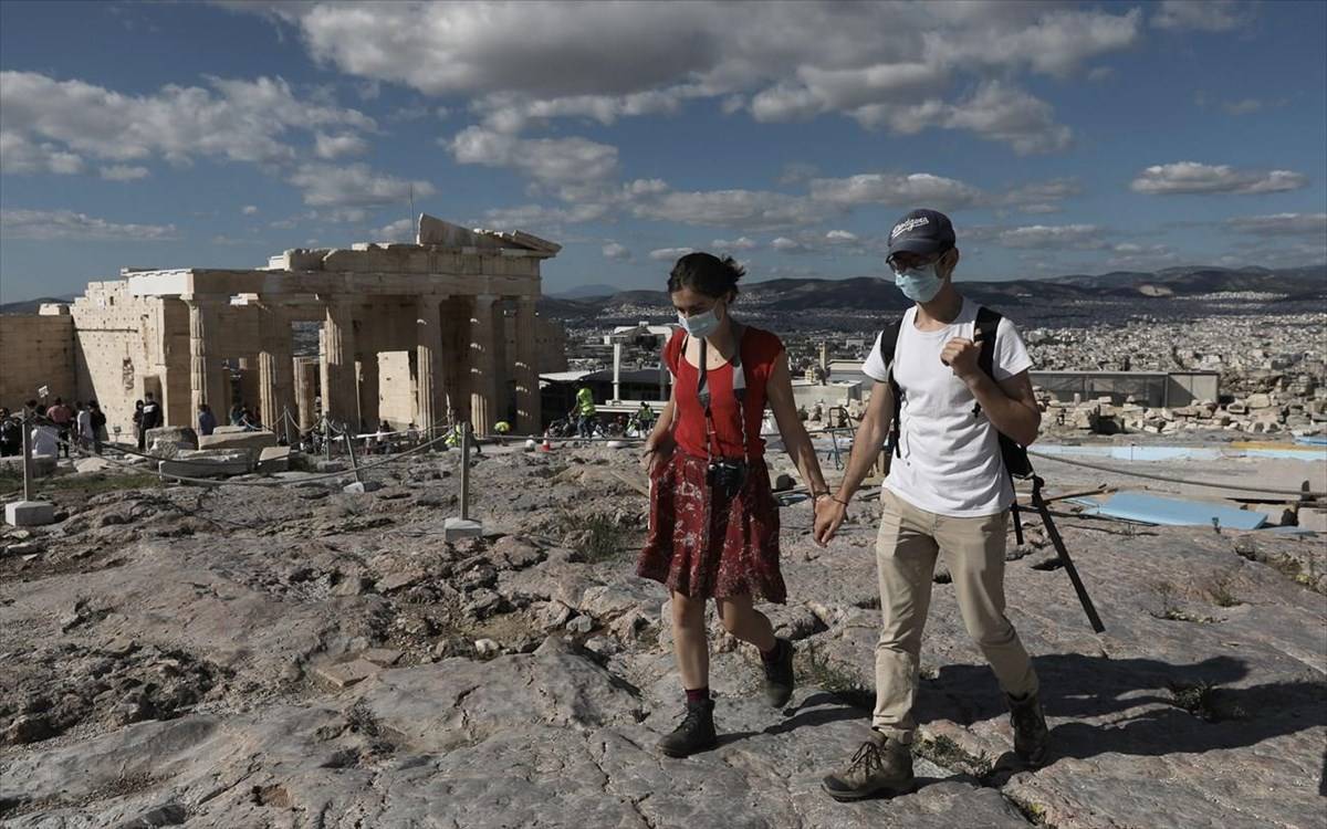 Οι τρεις προκλήσεις για τον τουρισμό το 2022