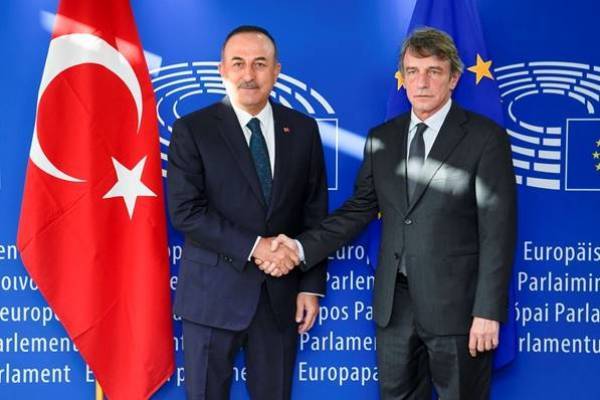 Σασόλι σε Τσαβούσογλου: Είμαστε πλήρως αλληλέγγυοι με την Κύπρο