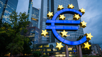 Ευρωζώνη: 18ος μήνας συρρίκνωσης της μεταποίησης