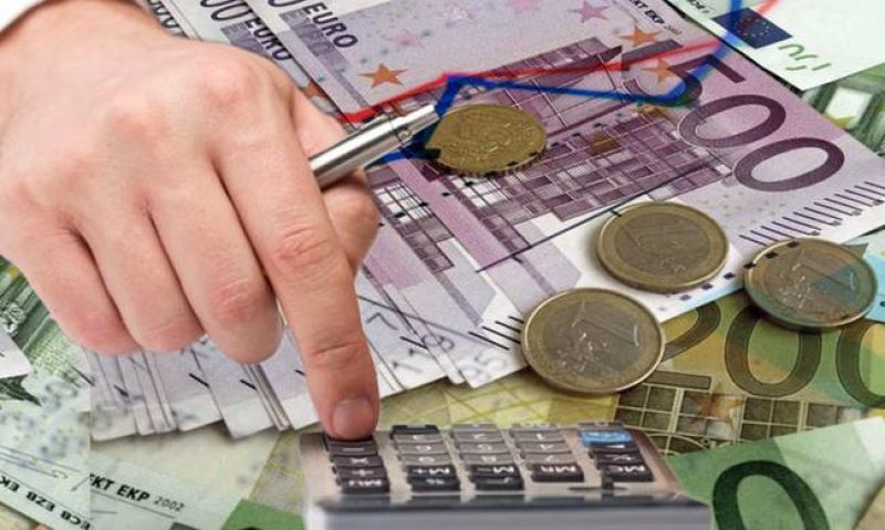 Τα σενάρια για το αφορολόγητο: Κάτω από τις 9.000 ευρώ