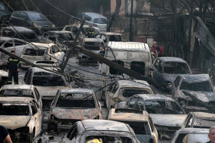 Διάλογοι αγωνίας στους ασυρμάτους της Τροχαίας