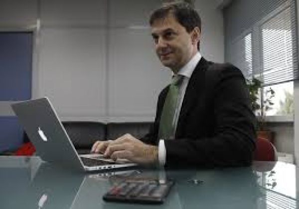 Πώς θα συμπληρώσετε την αίτηση για το κοινωνικό μέρισμα- Αναλυτικές οδηγίες από τον Χ. Θεοχάρη