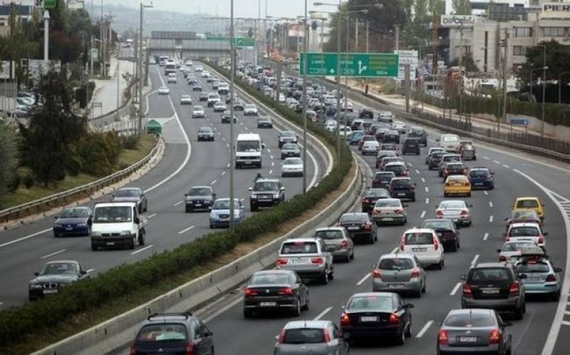 Αυξήσεις στα τέλη κυκλοφορίας αντί για ΦΠΑ στην παιδεία;