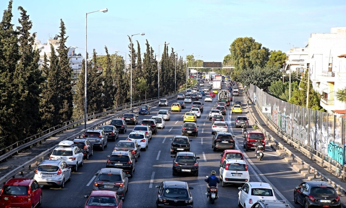 Κυκλοφοριακό «έμφραγμα» στους δρόμους λόγω της απεργίας στα MMM
