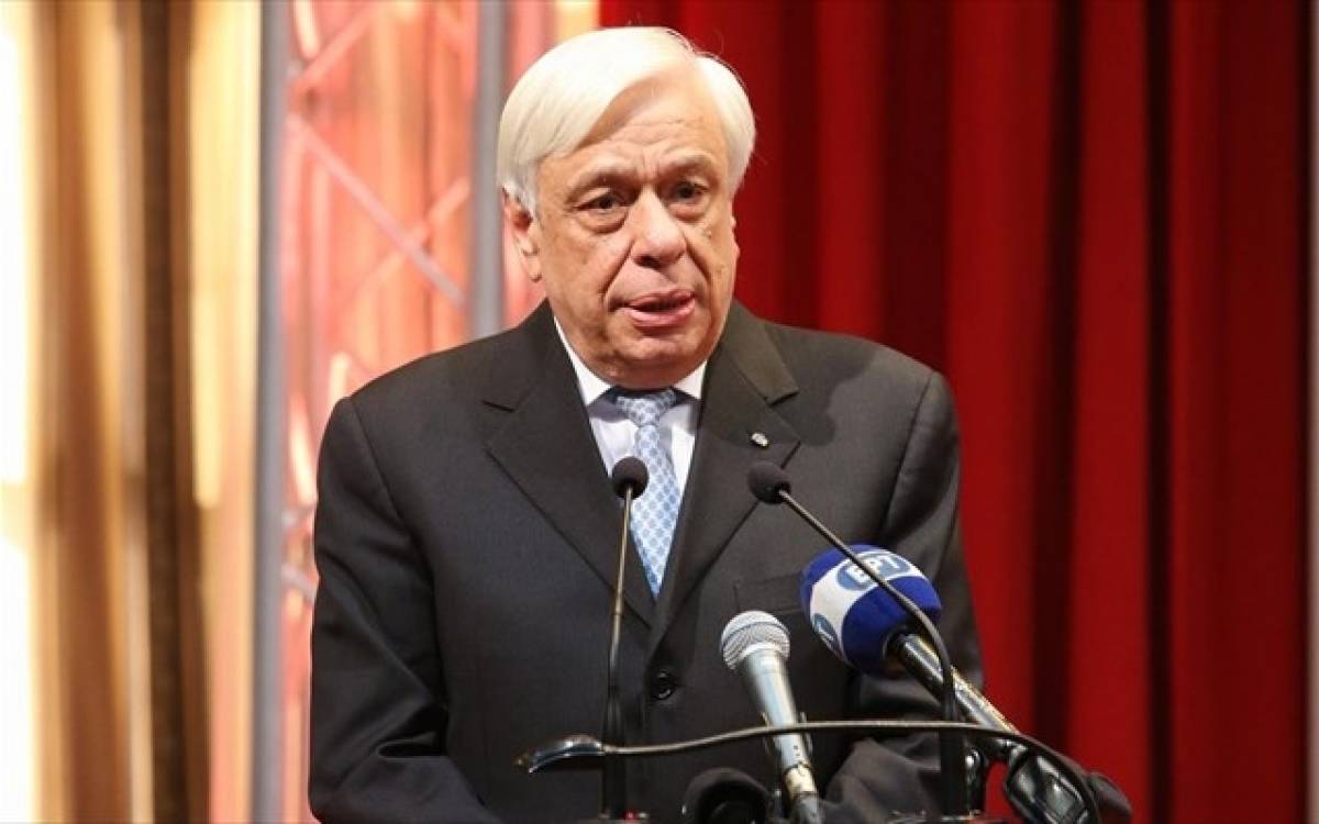 Ψήφισε... λακωνικά ο Παυλόπουλος: Είναι η μέρα του πολίτη