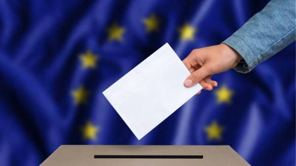 Ευρωεκλογές: Επιστρατεύσανε σκηνοθέτες και…ποδοσφαιριστές, να κάνουν τον κόσμο να ψηφίσει!