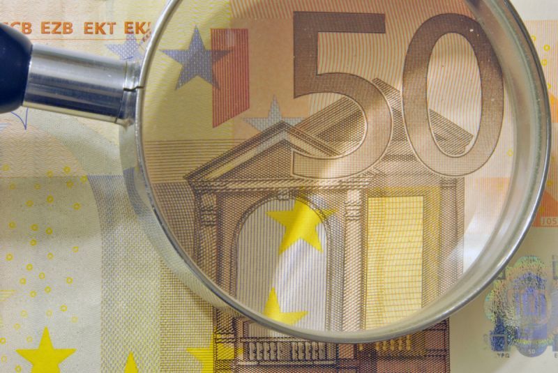 Καταφθάνουν 1,3 εκατ. «ραβασάκια» για ελέγχους για φοροδιαφυγή