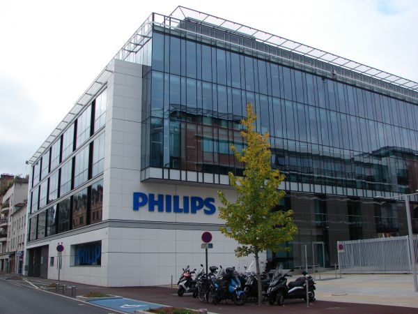 Royal Philips: Αύξηση 14% στα EBITDA το α΄ τρίμηνο