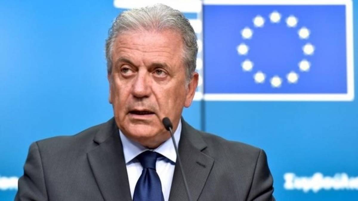 Αβραμόπουλος: Στην ελληνική διοίκηση η συνολική ευθύνη διαχείρισης του μεταναστευτικού!