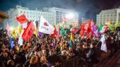 ΣΥΡΙΖΑ: Πανηγυρίζουν τα 2 χρόνια εξουσίας με... διθυραμβικό non paper!