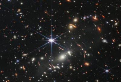 James Webb: Επιβεβαιώνει την ύπαρξη 4 γαλαξιών απ’το νεαρό Σύμπαν