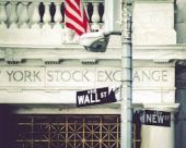 Ανοδικά η Wall Street περιμένοντας τα μηνύματα του Jackson Hole