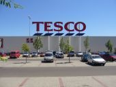 Οι καταναλωτές εμπιστεύονται και πάλι την Tesco
