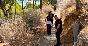 Σορός σε προχωρημένη σήψη σε σπηλιά στον Λυκαβηττό – Στο σημείο οι Αρχές