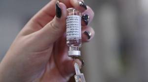 ΕΟΦ για AstraZeneca: Προσωρινό πόρισμα για τις θρομβώσεις στην Κρήτη