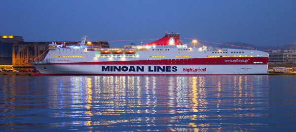 Minoan Lines: Δεμένα τα πλοία σε Ηράκλειο και Πειραιά