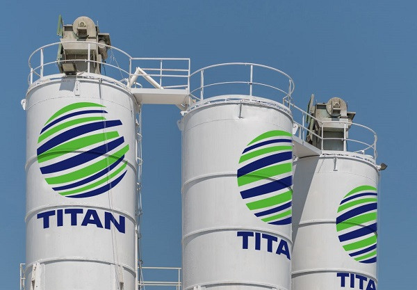 Η ανακοίνωση της Titan για το upgrade από τον S&P