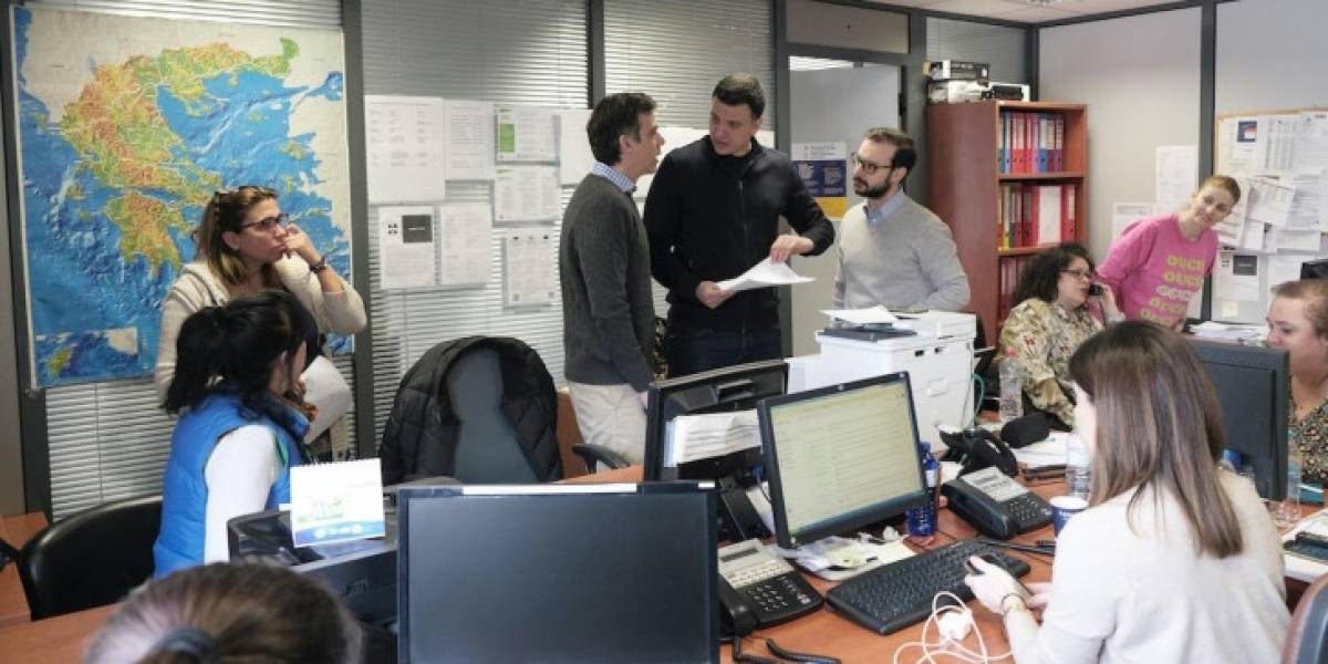 Επίσκεψη Κικίλια στο Κέντρο Επιχειρήσεων του ΕΟΔΥ
