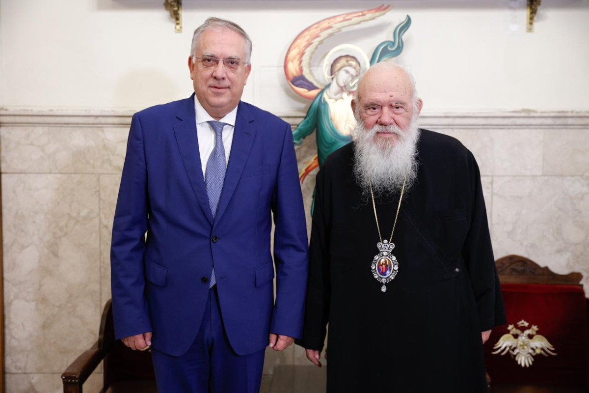 Συνάντηση Θεοδωρικάκου με τον Αρχιεπίσκοπο Ιερώνυμο